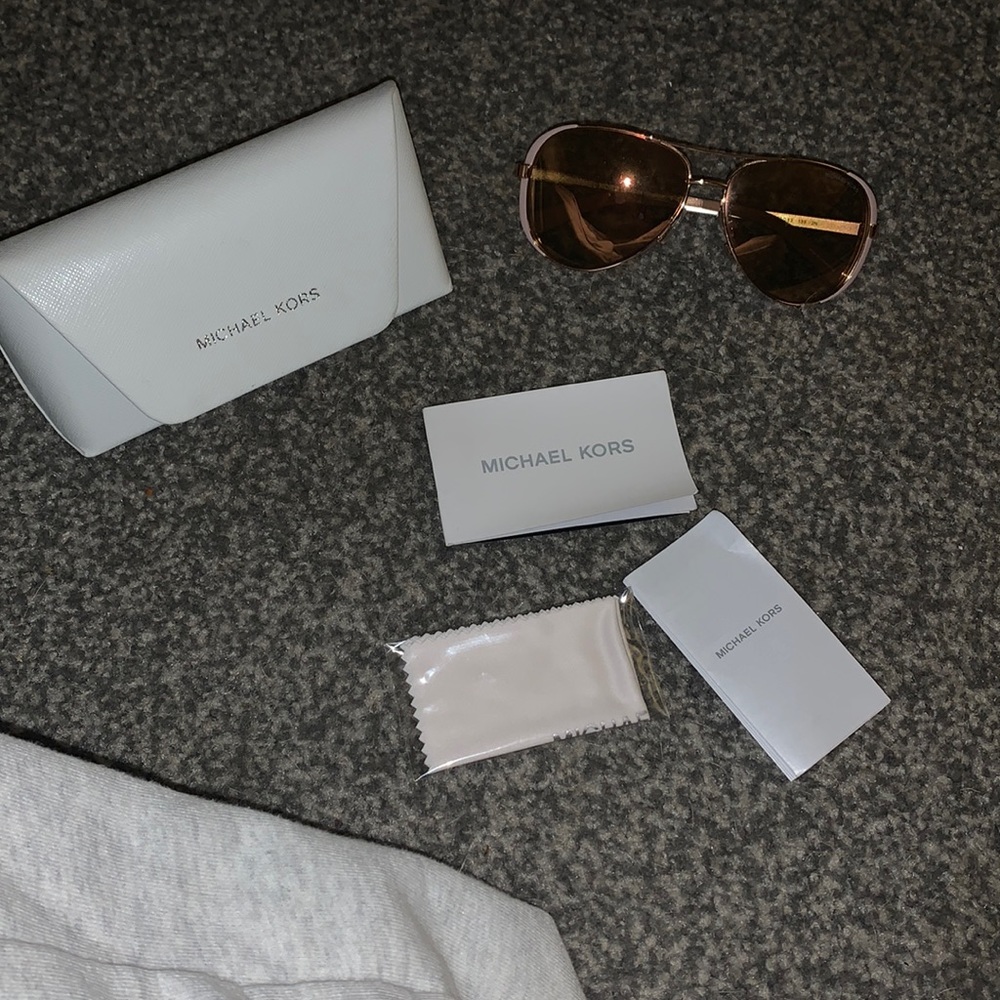 Michael kors  Chelsea sunglasses